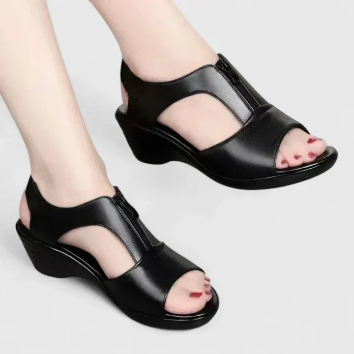 Nerisse | Elegant Sandals